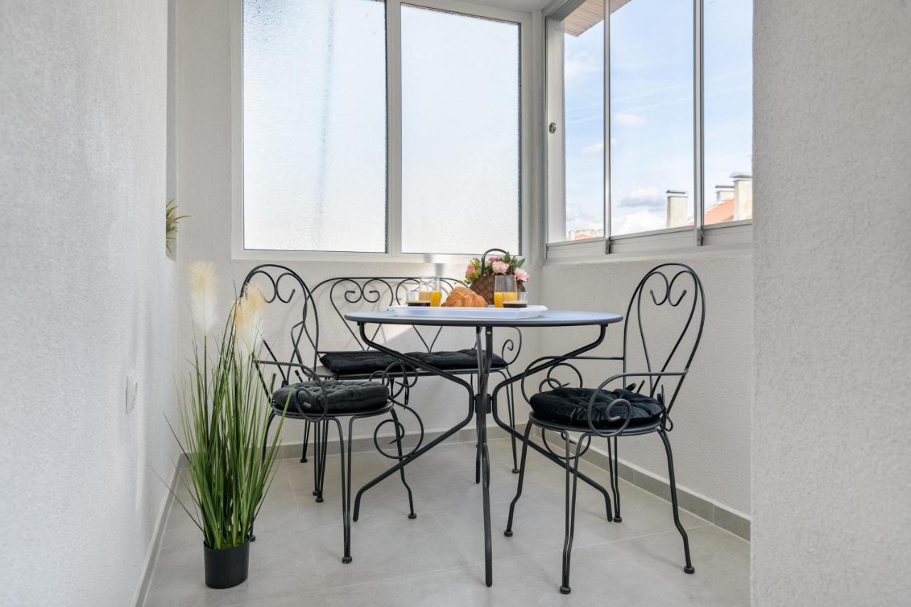 Лукс На Море Luxury Apartment In Downtown With Garage Warna Exterior foto