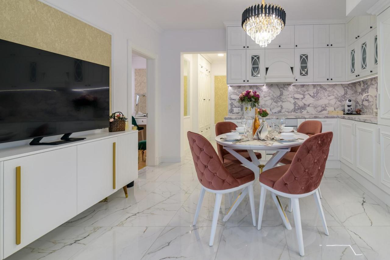 Лукс На Море Luxury Apartment In Downtown With Garage Warna Exterior foto