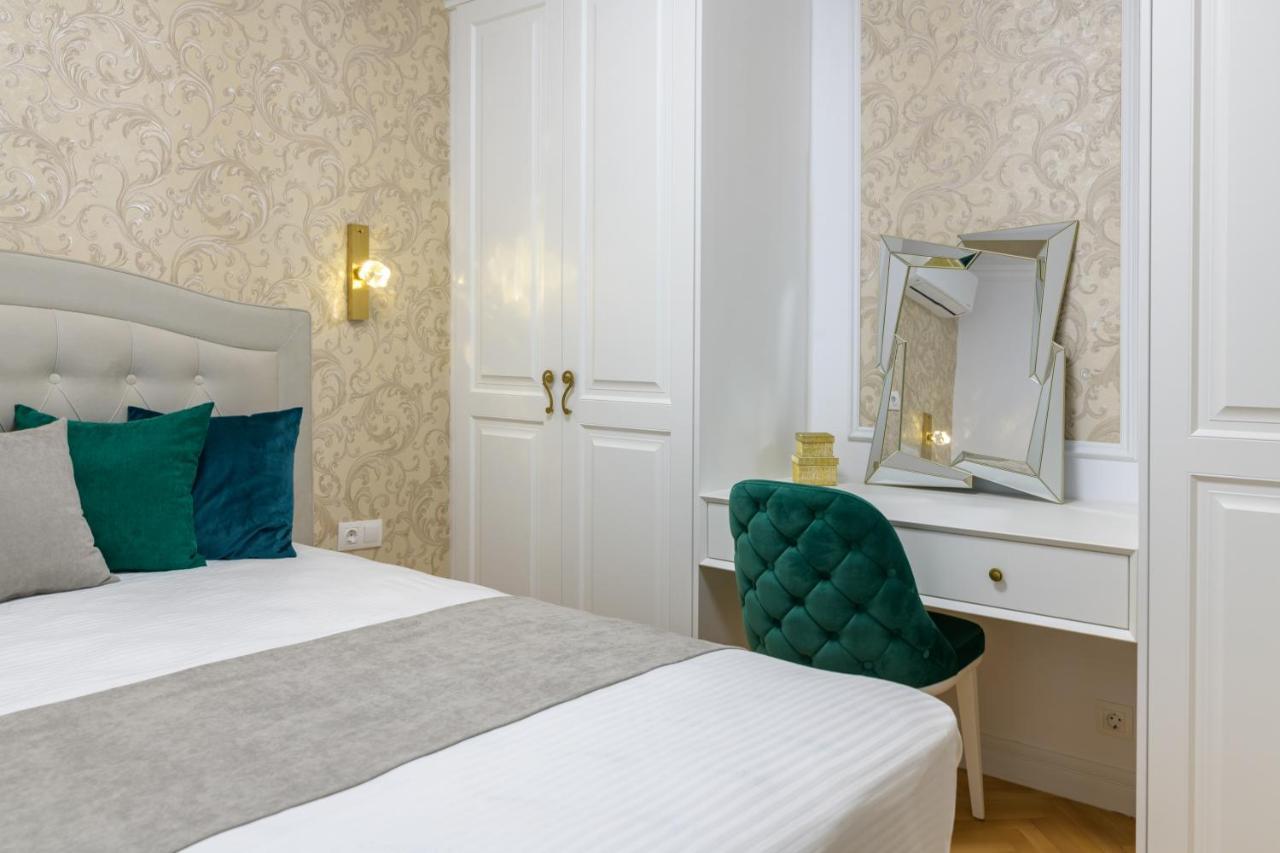 Лукс На Море Luxury Apartment In Downtown With Garage Warna Exterior foto