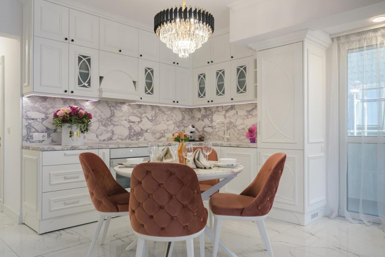 Лукс На Море Luxury Apartment In Downtown With Garage Warna Exterior foto